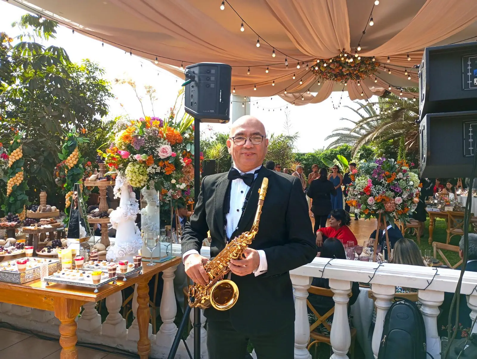 Saxofonista Henry Cabrejos - Amplio repertorio musical